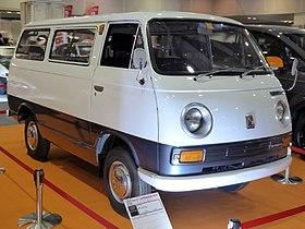 Osaka Auto Messe 2018 (437) - Mitsubishi DELICA 75 VAN mid-year 1973.jpg