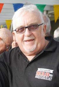 Sir Peter Leitch 2015 (cropped).jpg