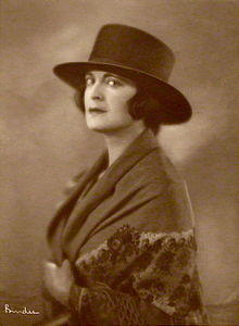 Harriet Cohen, 1920. Photographer: Alexander Binder