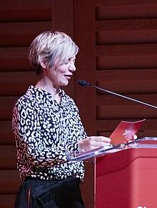 Miranda Sawyer (42218645852).jpg