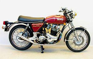 Norton 850 Commando 1973.jpg
