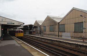 Ryde St John's Road railway station.JPG