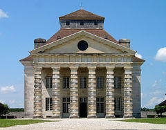 France arc et senas saline royal main building 1.jpg