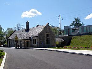 Elizabethtown Amtrak station.jpg