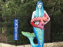 Mermaid statue in San Marcos.