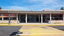Aeropuerto Internacional de Puerto Escondido.jpg