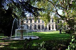 Hôtel de Roquelaure, façade sur jardin.JPG