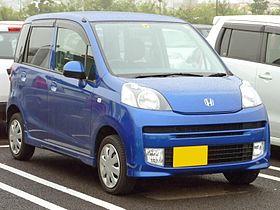 5th Honda Life Diva.jpg