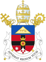 Coat of Arms of Cardinal Manuel Gonçalves Cerejeira.svg