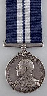 Distinguished Service Medal (UK) Obverse.jpg