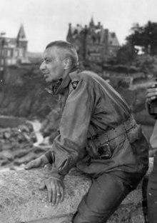 General Robert Macon, 1944.jpg