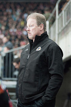 John Van Boxmeer - Lausanne Hockey Club vs. HC Viège, 01.04.2010.jpg