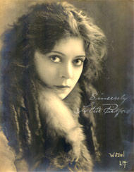 Lottie Pickford.jpg