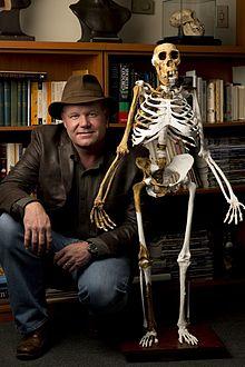 Lee Berger and sediba skeleton.jpg