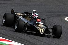 Lotus 88B (1981) (22277525756).jpg