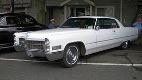 1966 Cadillac Calais two door front.jpg