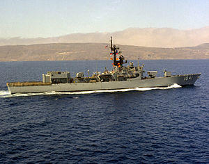 USS Bradley (FF-1041) underway.jpg