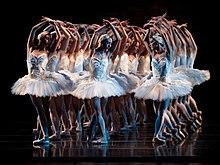 KC Ballet CincinnatiBallet-SwanLake2009-Photog-PeterMueller (15739556063).jpg
