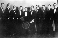 Pollack and His Californians, Chicago, 1926: (L-R) Glenn Miller, Benny Goodman, Gil Rodin, Harry Green, Ben Pollack, Fud Livingston, Al Harris, Harry Goodman, Vic Breidis, Lou Kastler