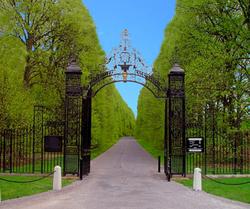 Gates to Old Westbury Gardens