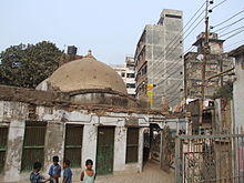 Binot Bibi mosque in Old Dhaka.JPG
