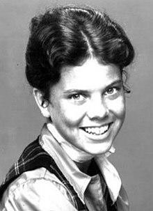 Erin Moran Joanie Cunningham 1976.jpg