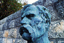 Matija Gubec statue head closeup.jpg