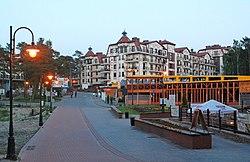 Krynica Morska, al. Przyjaźni (HB4).jpg