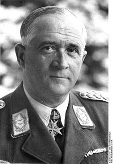 Bundesarchiv Bild 101I-401-0204-25, Robert Ritter v. Greim.jpg