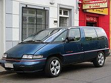 Chevrolet Lumina APV 1990 (26024172636).jpg