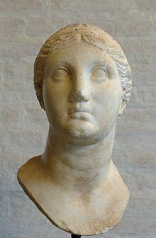 Head Berenike II Glyptothek Munich.jpg