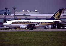 Airbus A310-324, Singapore Airlines AN0118392.jpg