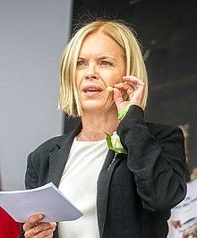 Mariella Frostrup 2016 (cropped).jpg