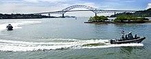 US Navy 080813-N-6266K-036 American and Panamanian security forces practice water steering and maneuvering.jpg