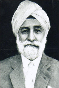 Gurnam Singh ex-CM Punjab India.jpg