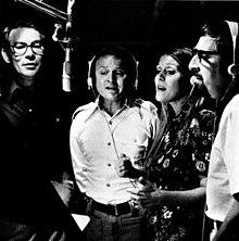The Singers Unlimited c. 1975 (left to right: Len Dresslar, Don Shelton, Bonnie Herman, Gene Puerling)