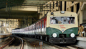 Chennai local 14003.jpg