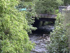 Disused Railway Bridge - geograph.org.uk - 504647.jpg
