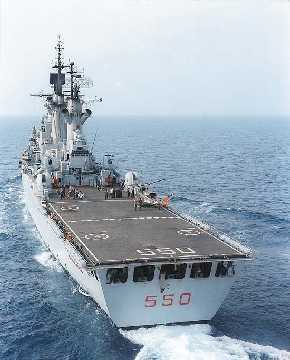 Vittorio Veneto cruiser back.jpg