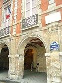 PARIS Place des Vosges, Maison de Victor Hugo.jpg