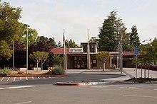 Menlo-Atherton High School May 2011.jpg