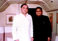 SMdevandrajivgandhi.jpg