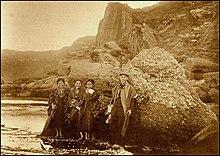 OKINAWAN GIRLS.jpg