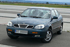 1999 Daewoo Leganza.jpg