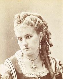 Pauline Markham, original British Blonde (2017650735).jpg