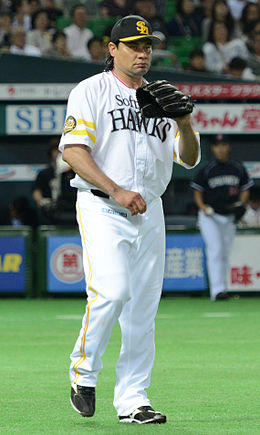 HAWKS42-Vicente Padilla.jpg