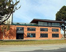 1221olympicblvd.jpg