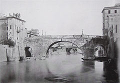 Ponte Cestio, Rome, Italy. Pic 01.jpg