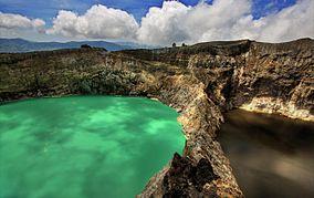 Kelimutu 2008-08-08.jpg