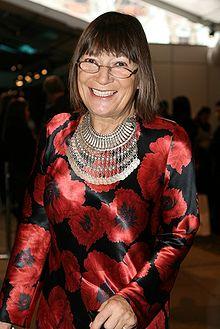 Hilary Alexander arriving at Anna Sui Feb 2008, Photographed by Ed Kavishe for Fashion Wire Press.jpg